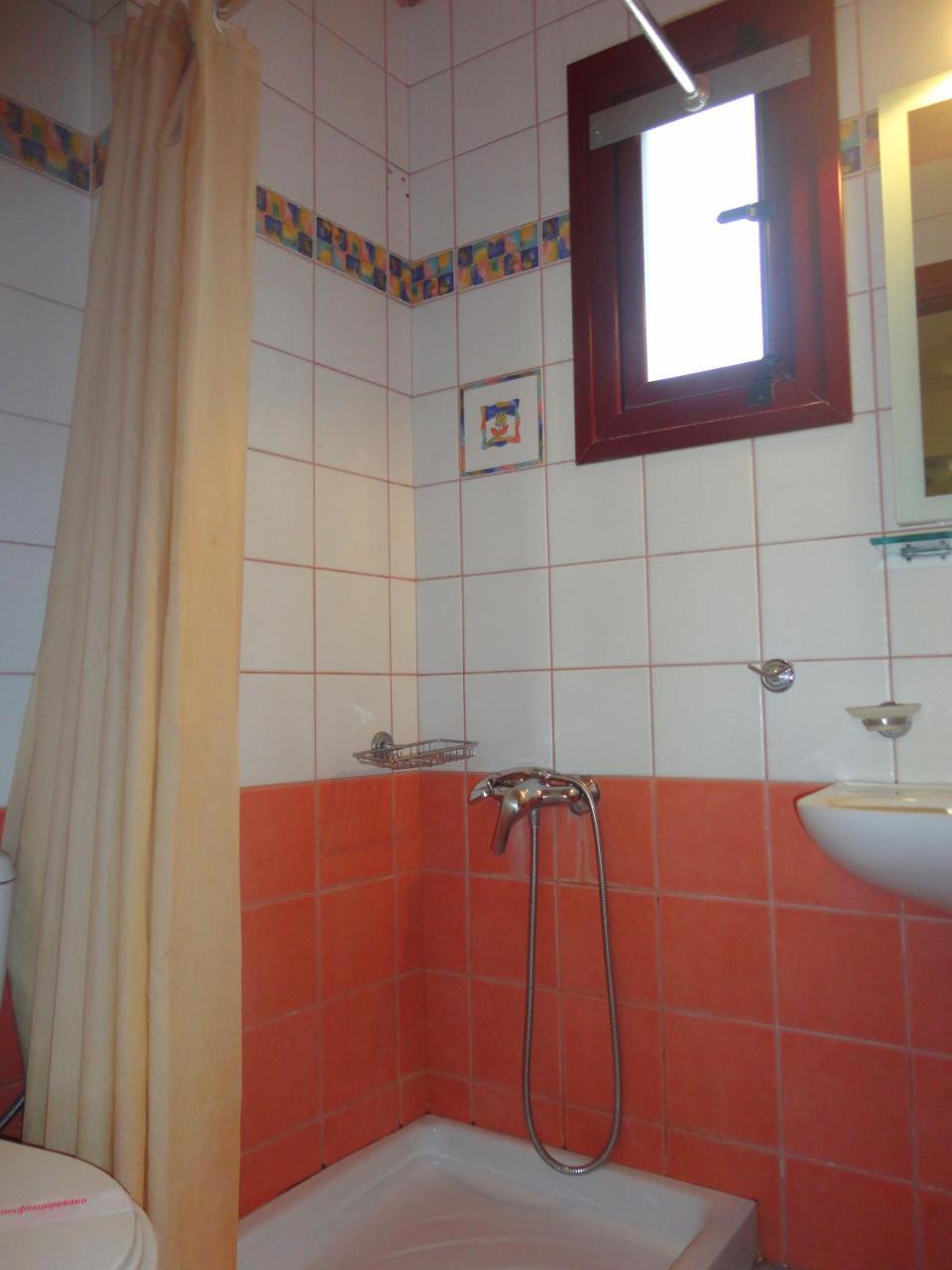 Lirio Guest House Makrakómi Eksteriør billede