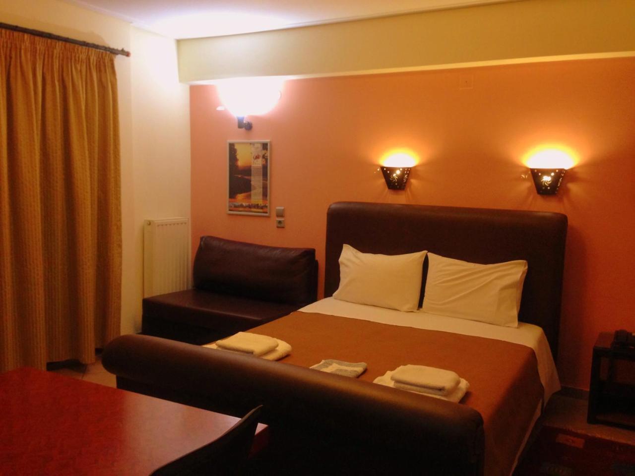 Lirio Guest House Makrakómi Eksteriør billede